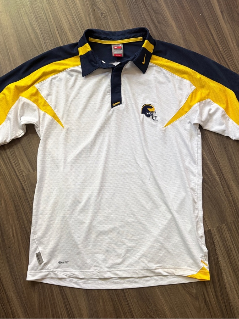 Vintage Nike Fit RARE Michigan Wolverines Football Helmet Polo Shirt
